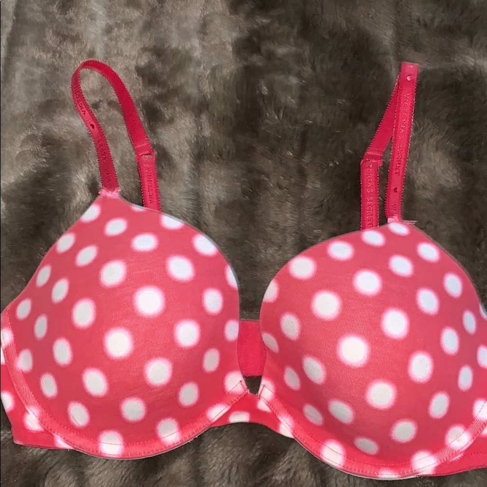 New VS bra 36D